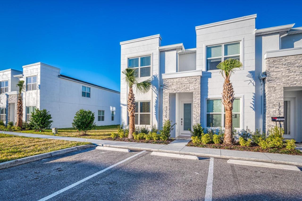 Comfortable Townhome With Private Pool Near Disney Four Corners Экстерьер фото